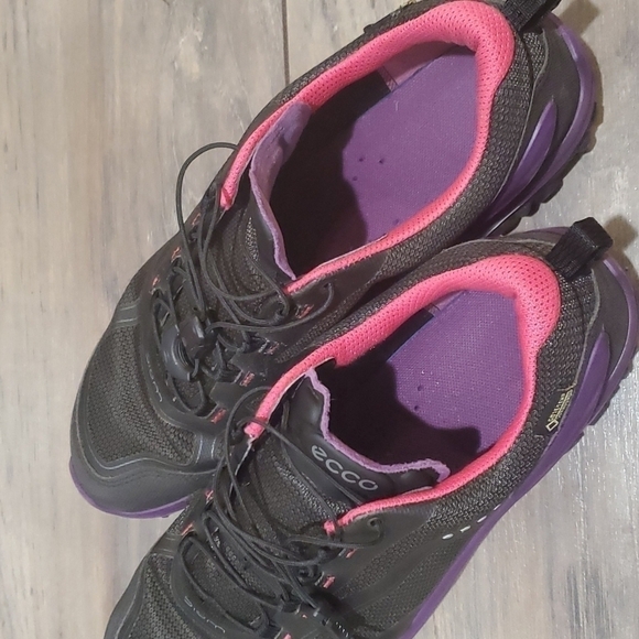 Ecco Women Biom Gore Tex Comfort Surround Sneakers sz 40 US 9.5 - Picture 8 of 13